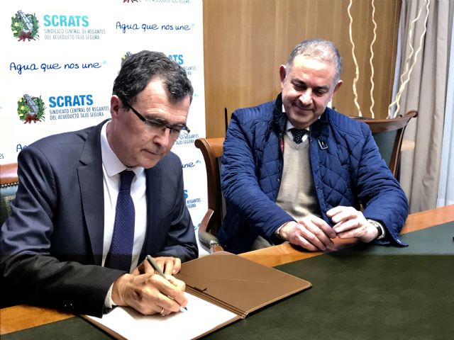 José Ballesta rubrica el Manifiesto Levantino por el Agua