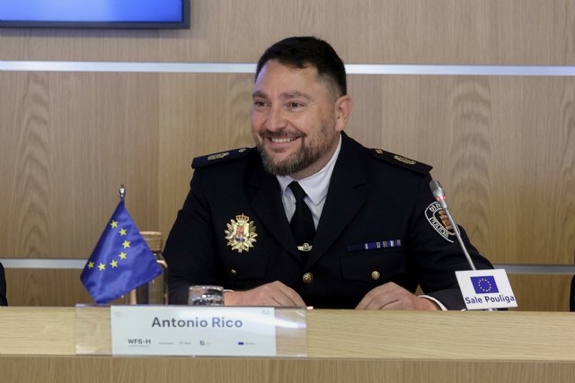 De premiado por Antifraude a reconocido por Hay Derecho: una fundación europea felicita a la alcaldesa de Murcia por la labor del agente Antonio Rico