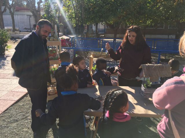 Escolares de 4 y 5 años de 35 centros escolares conocerán de cerca las tradiciones huertanas de Murcia