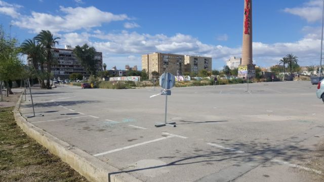 Cs exige explicaciones al Gobierno local sobre el cierre del aparcamiento disuasorio La Molinera