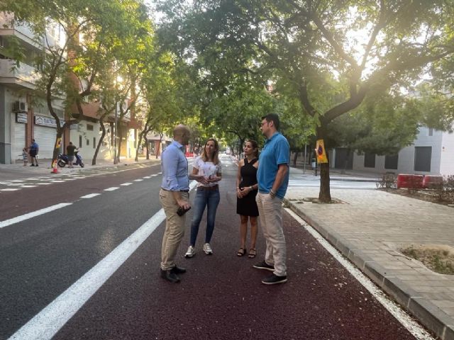 Fructuoso: 'Los vecinos y vecinas podrán disfrutar de una renovada calle Pintor Almela Costa gracias al trabajo del equipo de Gobierno del alcalde Serrano'