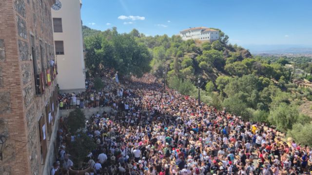 La Virgen de la Fuensanta protagoniza una de las romerías más multitudinarias
