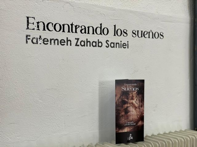 Fatemeh Zahab expone en el Laboratorio de Arte del Carmen