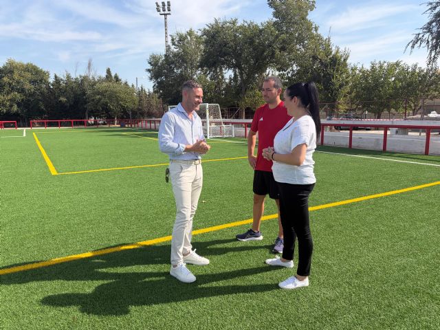 El nuevo sistema de riego del Campo de Fútbol de La Alberca beneficiará a más de 600 deportistas