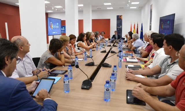 La ciudad se prepara para la instalación de más de 300 sistemas inteligentes que interconectarán Murcia en tiempo real