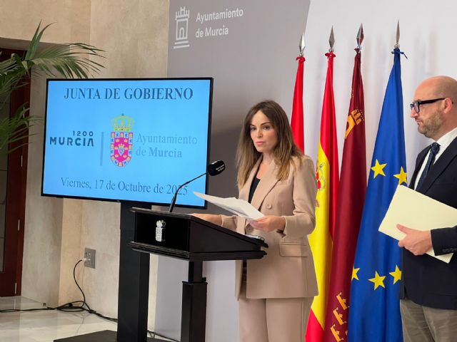 El Ayuntamiento de Murcia refuerza el mantenimiento de las instalaciones deportivas de 110 centros educativos, 37 pistas exteriores y el Estadio Enrique Roca