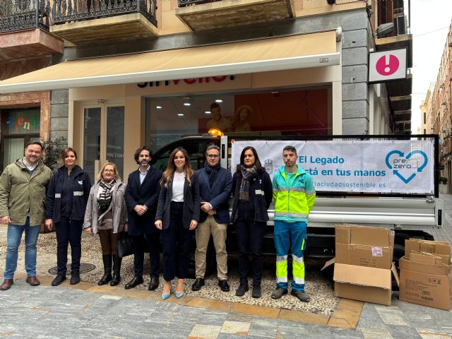 El Ayuntamiento de Murcia refuerza el servicio de recogida de cartón comercial en el municipio