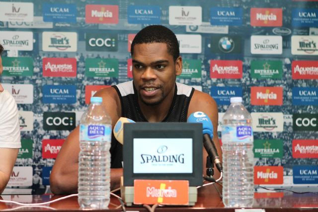 “Mi forma de jugar ha conectado con los aficionados murcianos”