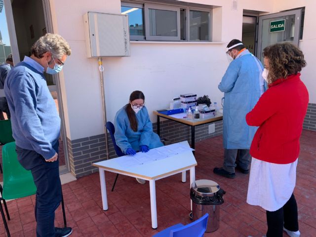 El Ayuntamiento realiza cribados a los trabajadores de las escuelas infantiles del municipio