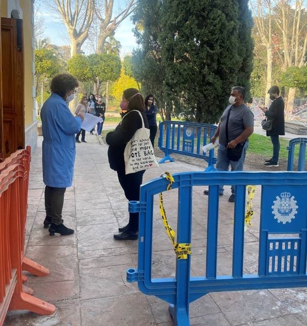 La vacuna del COVID-19 llega a los trabajadores del Servicio de Ayuda a Domicilio de Murcia