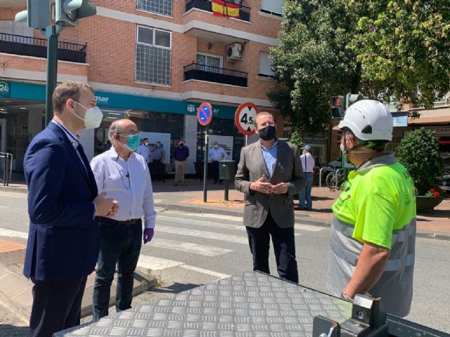 El Ayuntamiento mejora la seguridad vial de la carretera de Alcantarilla con la instalación de nuevas luminarias de bajo consumo