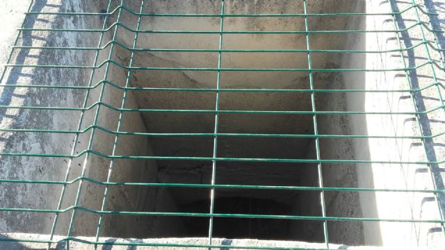 Cubren los registros de acequias situados en camino de Tiñosa tras la denuncia de Ahora Murcia