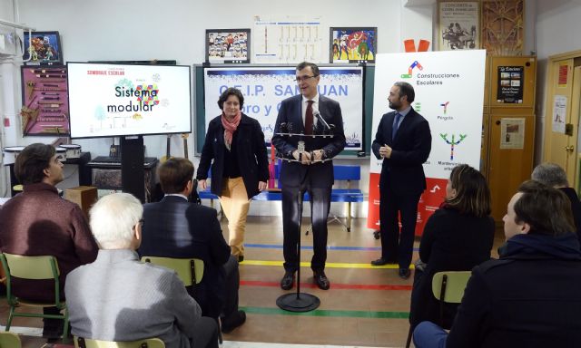 Cinco colegios del municipio incorporan zonas de sombraje artificial a sus patios