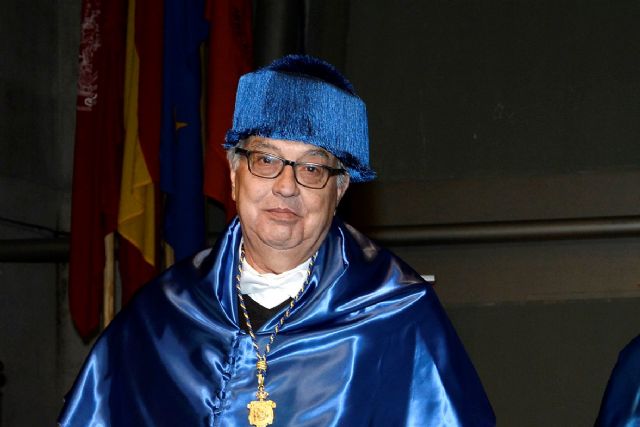 El Consejo Social de la UMU concede el Premio Rector Lostau ex aequo a Salvador Zamora y a Gregorio Sánchez