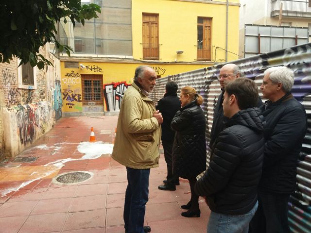 La Oficina Municipal del Grafiti continúa trabajando en la limpieza de edificios catalogados