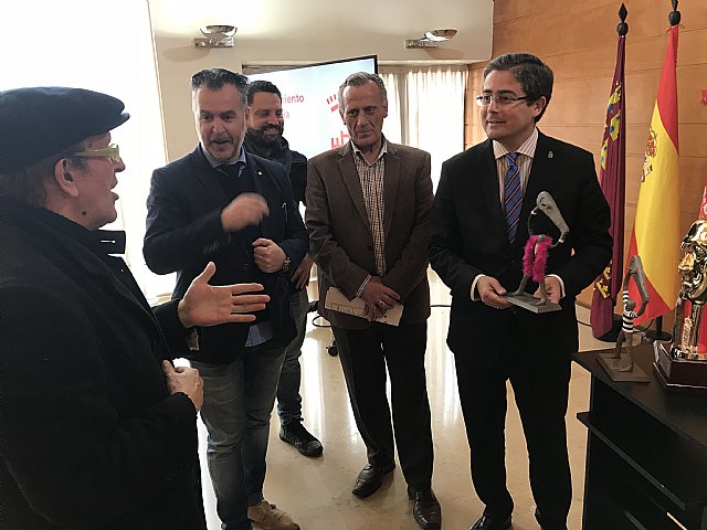 El Teatro Romea cuelga el cartel de no hay billetes con el VI Certamen de Chirigotas 'Ciudad de Murcia'