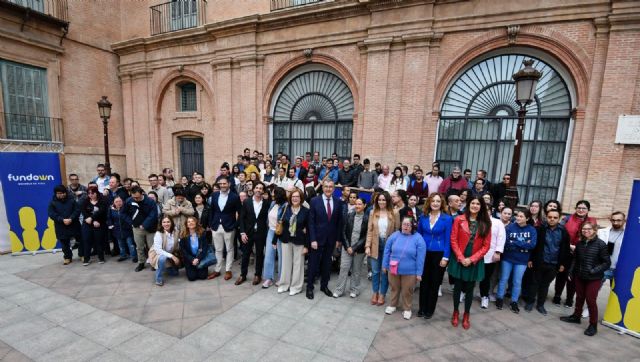 Un mural de 6 metros conmemora el Día Mundial del Síndrome de Down