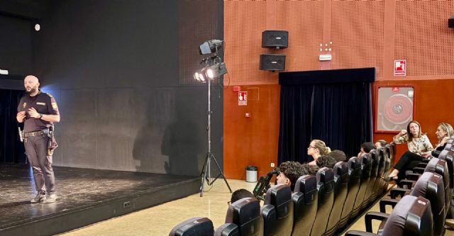 Murcia duplica la participación en su programa contra el acoso escolar y supera los 2.000 alumnos participantes