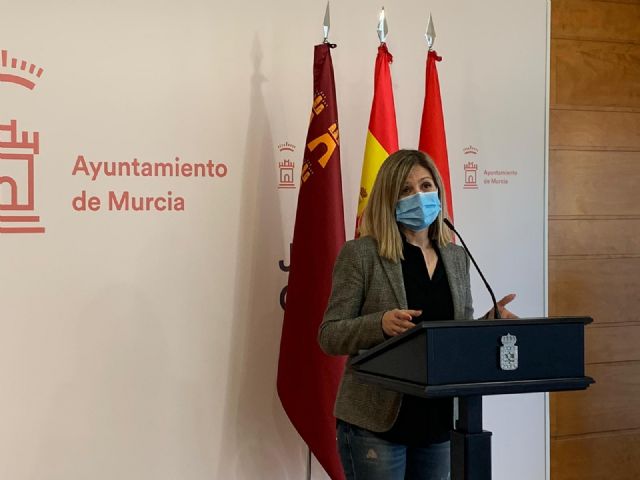 Más de 40 centros de mayores participan en la exposición 'Los mayores también pintan: entre la belleza y la esperanza'