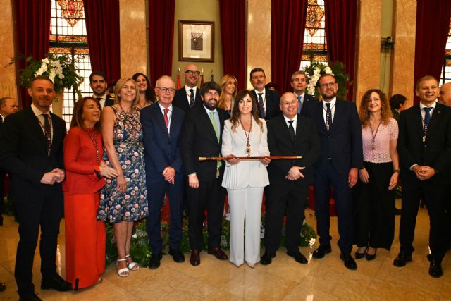 López Miras: 'Rebeca Pérez va a ser una alcaldesa para todos'