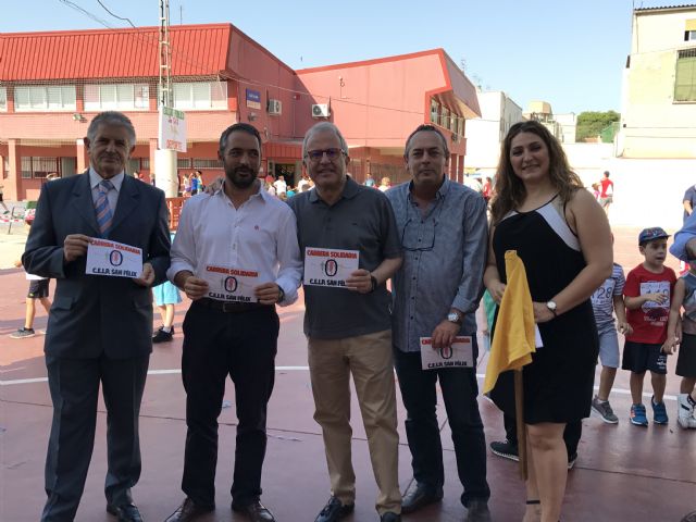 La II Carrera solidaria del colegio San Félix de Zarandona se ha celebrado a beneficio de enfermedades raras