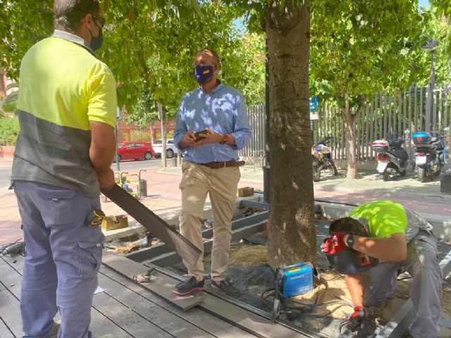 La avenida de la Fama cuenta con 60 zonas ajardinadas que compatibilizan su uso con el mercado de la ciudad