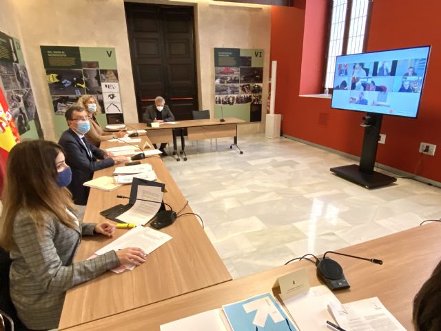 El Ayuntamiento encara con 'extrema cautela' la desescalada gradual de los servicios municipales