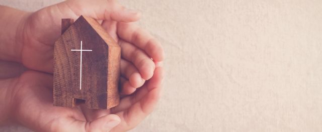 La UCAM impulsa el primer título universitario en Teología del Hogar