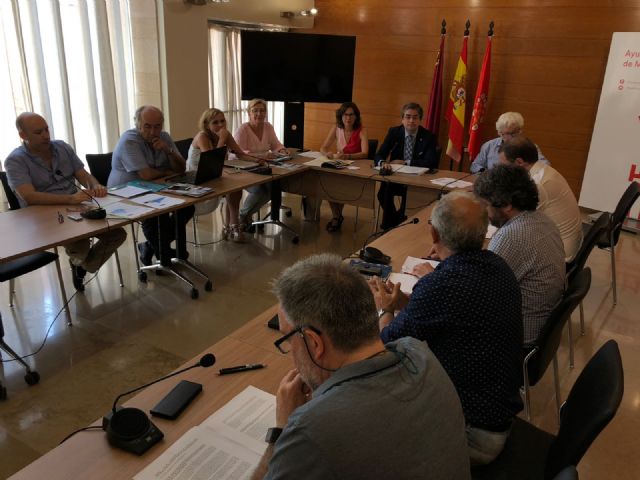 El servicio de empleo proporciona formación a 600 personas sin trabajo en el primer semestre del año