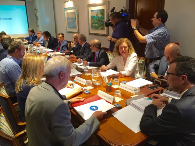 Las nuevas tarifas del agua incluyen descuentos por miembros en el hogar