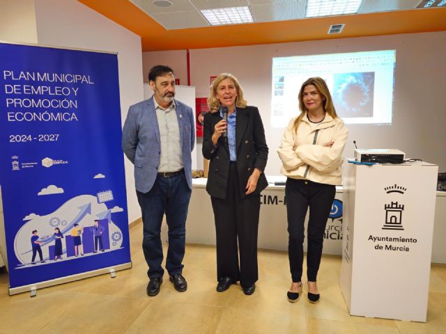 El Ayuntamiento de Murcia impulsa el Ecoday con el reto de que los murcianos consuman agua del grifo