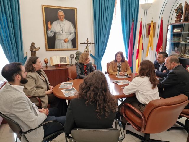 La UCAM y Astrapace lanzan un curso pionero sobre redes sociales para jóvenes con discapacidad
