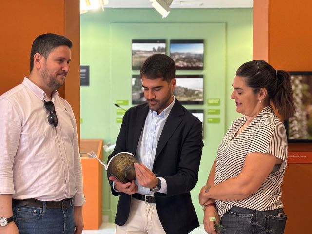 Ciudad, huerta y campo se encuentran en una exposición que celebra los 1200 años de la historia de Murcia