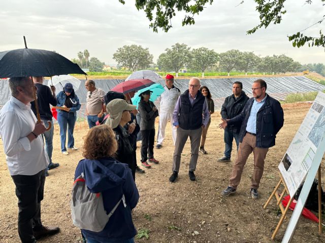 La jornada de 'Abierto por Obras' del Meandro del Vivillo cuelga el cartel de completo en su segunda edición