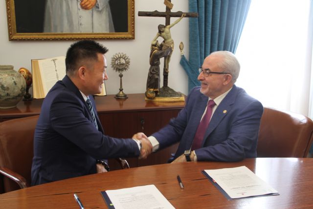 La UCAM acrecienta su presencia en China