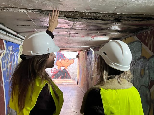 El Ayuntamiento revisa el túnel peatonal entre San Basilio y San Antón tras una incidencia puntual