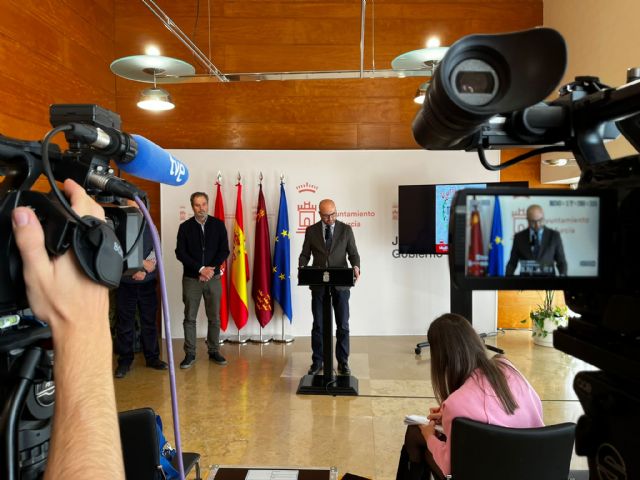 El Ayuntamiento ofrecerá más de 400.000 plazas de transporte gratuito diarias en el Bando de la Huerta y el Entierro de la Sardina