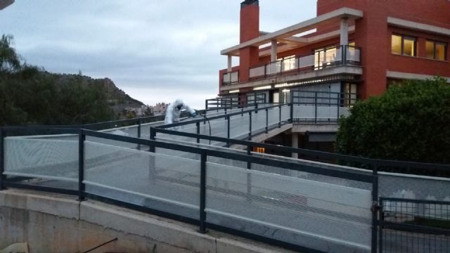 Salud colabora con la limpieza y desinfección de tres residencias para personas mayores en El Esparragal y Aljucer