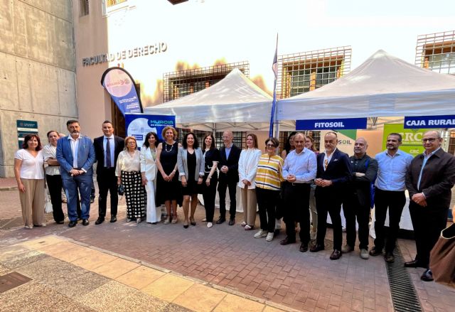 La XII Feria de Empleo Talento Joven reúne a más de cuarenta empresas y acerca oportunidades laborales a los jóvenes del municipio