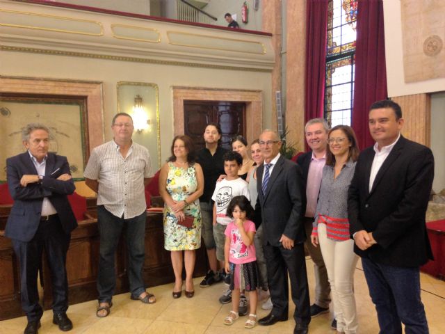 El PSOE muestra su 'enorme decepción' por no debatirse en el Pleno el reparo que obstaculiza el pago de nóminas en el Ramón Gaya