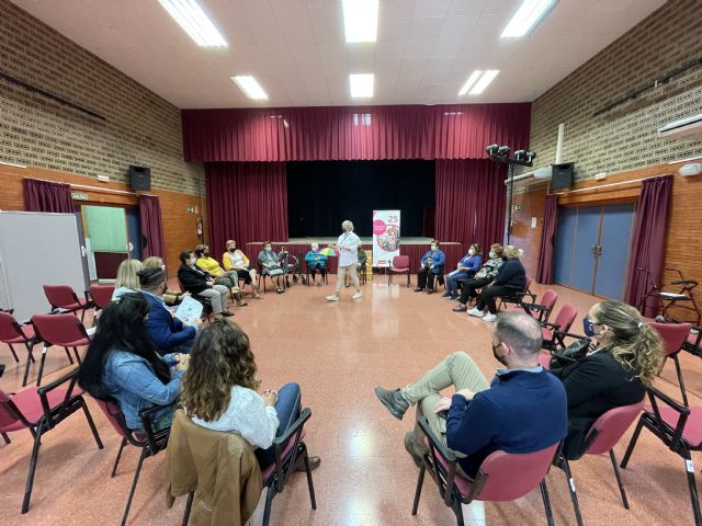 Usuarios del Servicio de Teleasistencia de Murcia Sur aprenden a gestionar sus emociones y a mejorar su autoestima