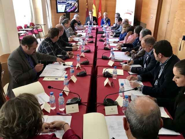 El Consejo Local del Comercio prioriza la línea de ayudas de 300.000 euros para los comercios afectados por el soterramiento