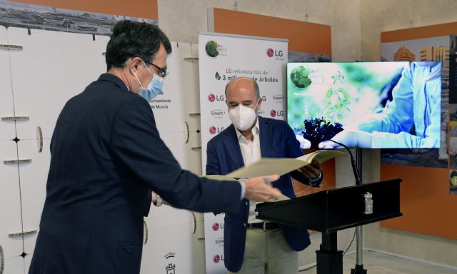 Ayuntamiento y LG colaborarán en la reforestación de 450 hectáreas de zonas verdes gracias a La Unión del Plan Foresta y el movimiento Smart Green