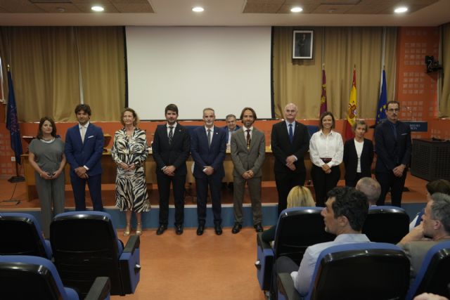 Óscar Cánovas toma posesión como decano de la Facultad de Informática de la UMU