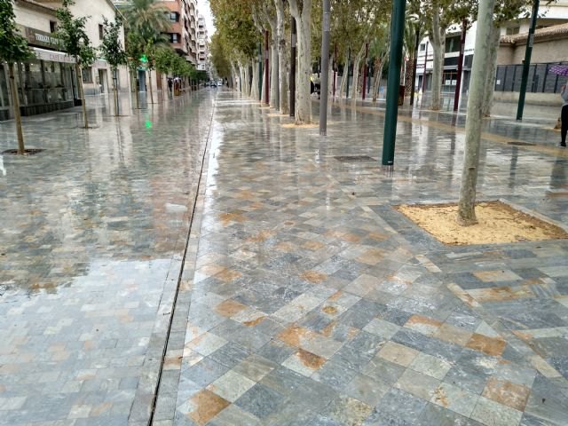 El PSOE aplaude la peatonalización de Alfonso X pero critica la escasa delimitación del carril bici y la falta de previsión para evitar el caos de tráfico