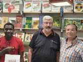 África en el corazón del Paseo Alfonso X: Mundo Negro vuelve a la Feria del Libro de Murcia - Foto 2