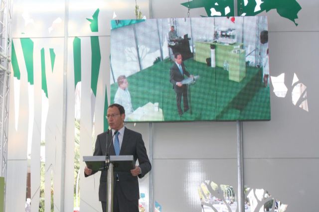 El Alcalde Cámara inaugura la Semana del Café dedicada a la ecología