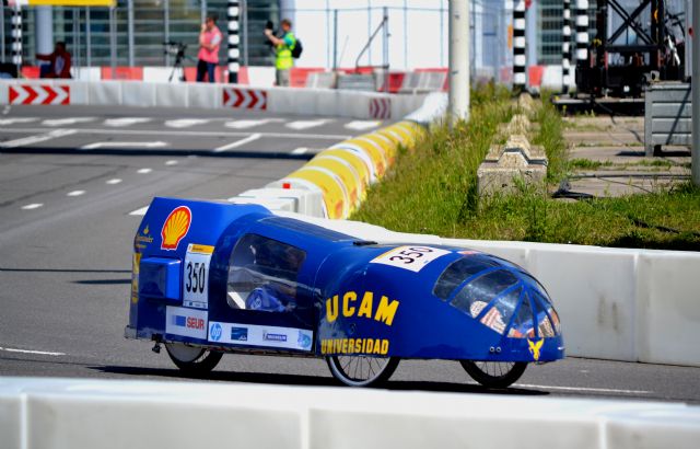 El coche solar de la UCAM, único de la Región en obtener una marca oficial en la Shell Eco-Marathon de Rotterdam