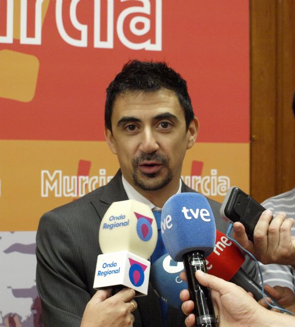 Serna (UPyD) anima al resto de candidatos a participar en debates públicos 'sobre qué proyecto de Murcia proponen'
