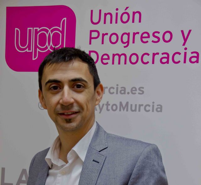 Serna (UPyD) defiende un modelo de ocio de aperitivo y ´tardeo´ para Murcia